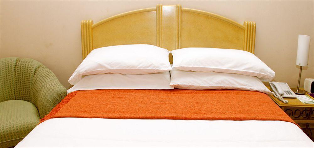 Hotel Lun Fun มันตา ภายนอก รูปภาพ