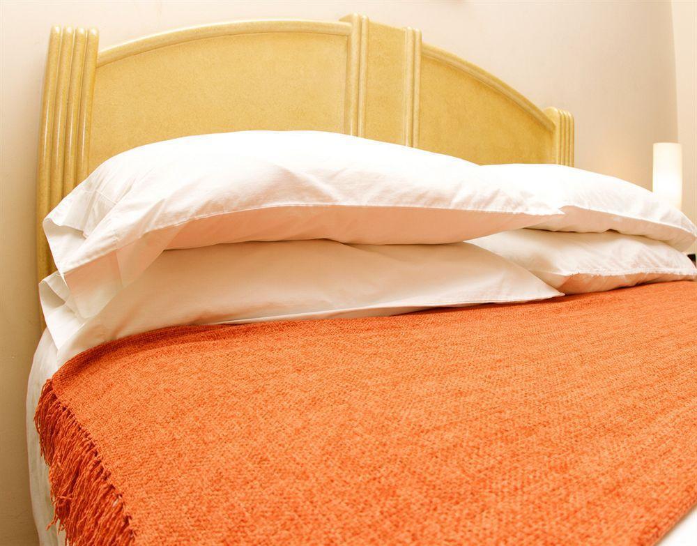 Hotel Lun Fun มันตา ภายนอก รูปภาพ